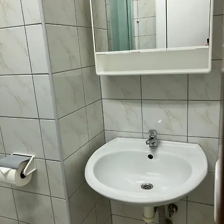 Einsteinova Petrzalka Station Pansiyon