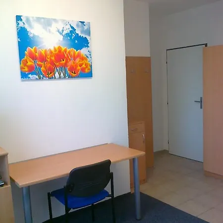 Own Toilet - Clima - Freeparking Братислава