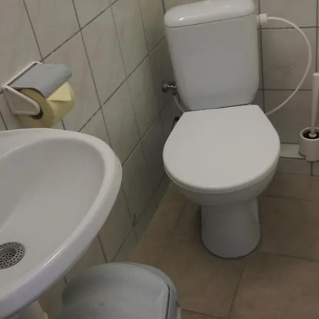 Own Toilet - Clima - Freeparking * Братислава