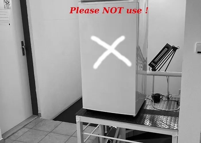 Einsteinova Petrzalka Station * 브라티슬라바