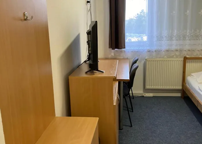 Gazde/Camere de închiriat Einsteinova Petrzalka Station Bratislava